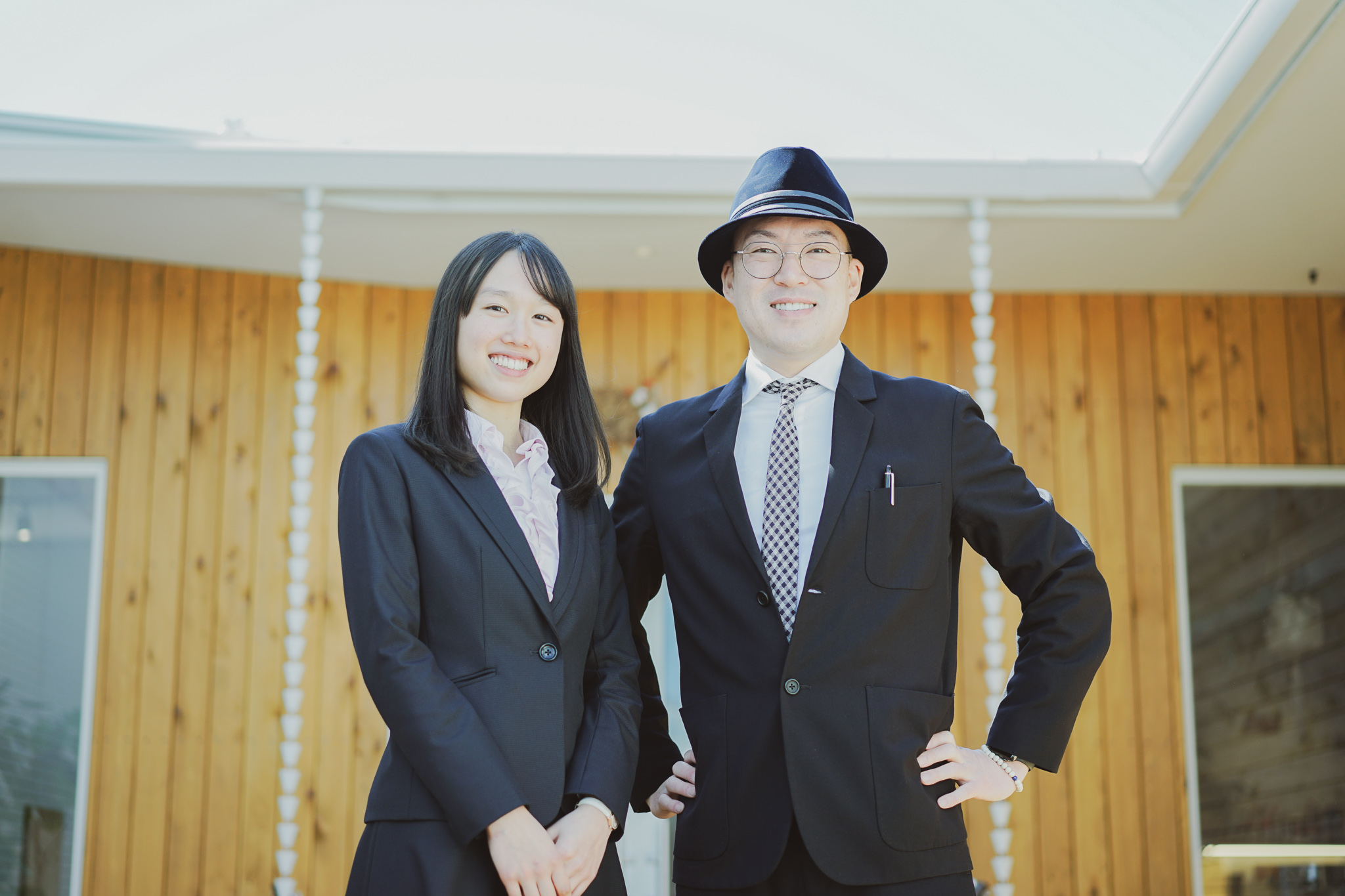 áretユーザーの大学生、江波戸乃々香さん（左）と井上広法さん（右）